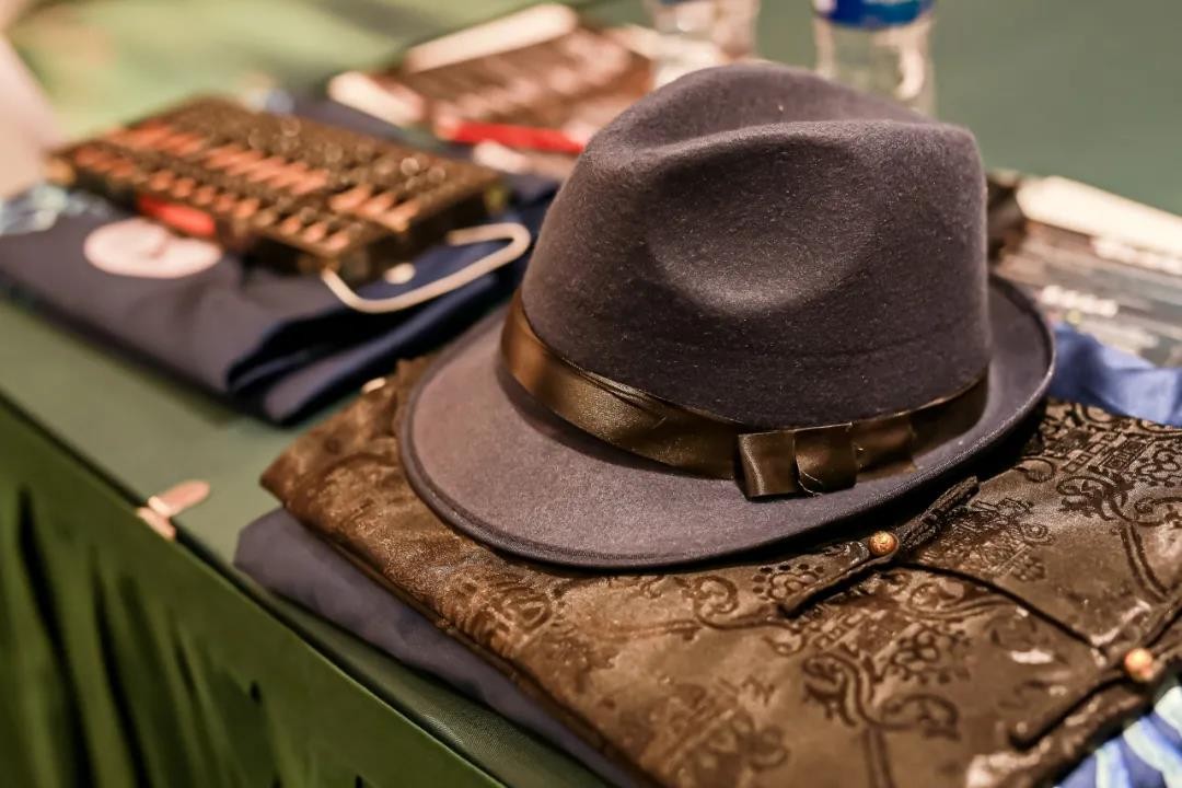 你還沒(méi)有體驗(yàn)火爆全城的 “劇本殺”團(tuán)建活動(dòng)?