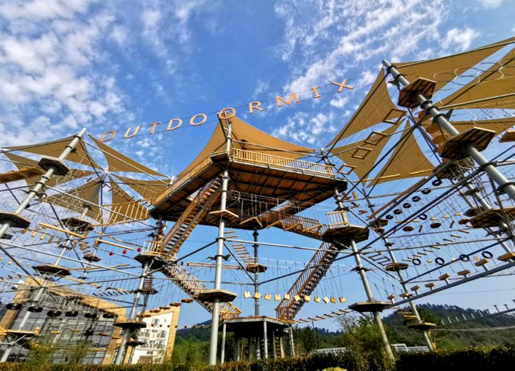 戶外探險(xiǎn)基地